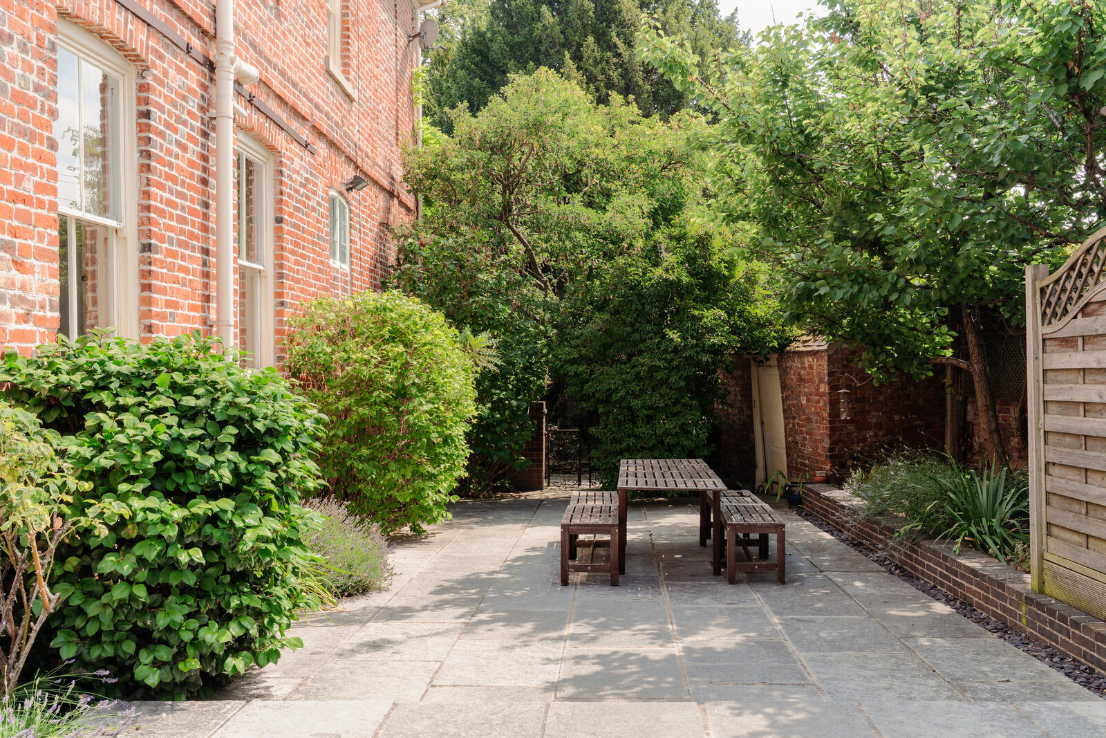 Hampton Manor - Image 3